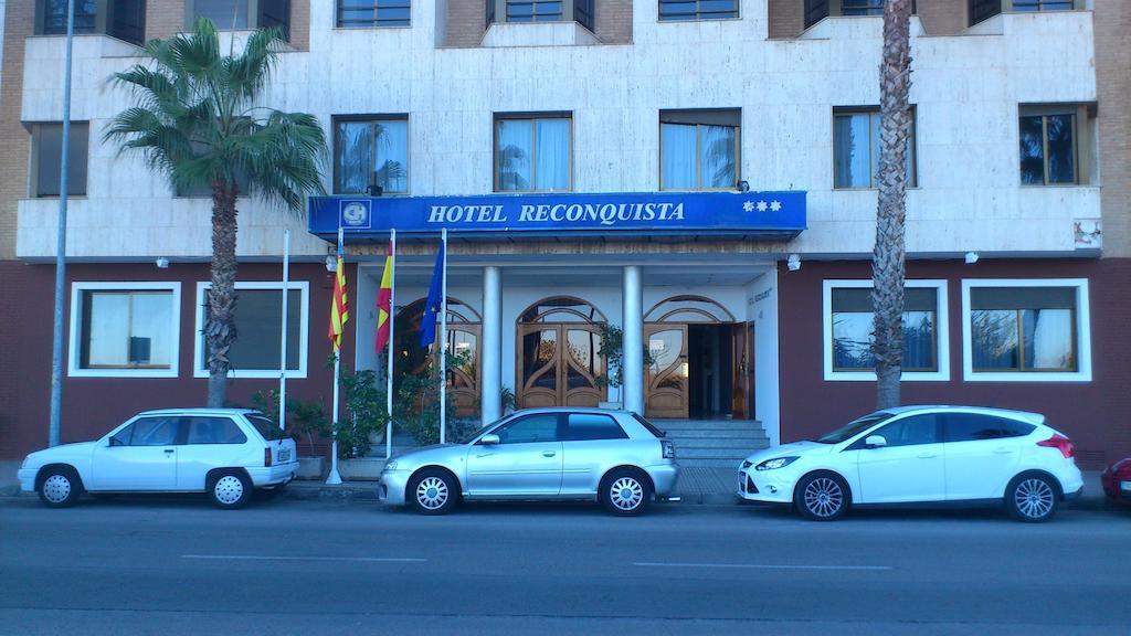 אלזירה Hotel Reconquista מראה חיצוני תמונה