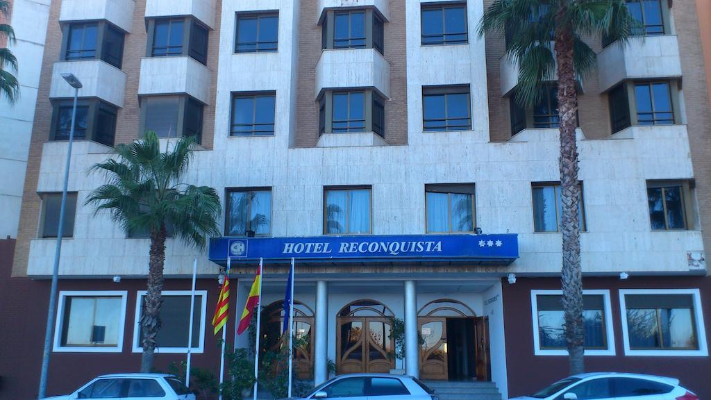 אלזירה Hotel Reconquista מראה חיצוני תמונה