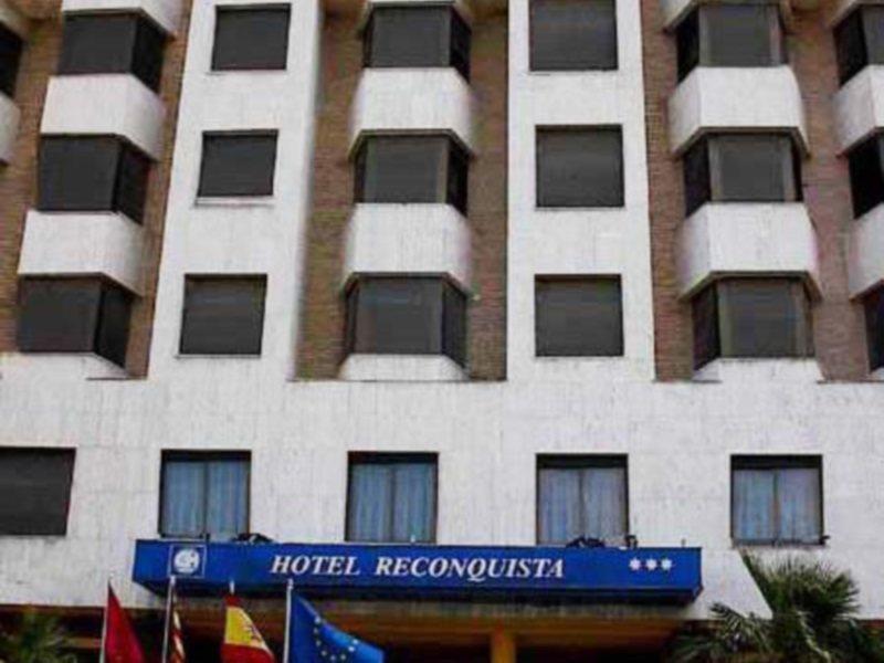 אלזירה Hotel Reconquista מראה חיצוני תמונה